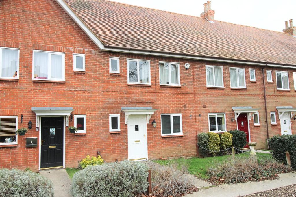 Boundary Walk, Knowle, Fareham, PO17 3 bed terraced house £975 pcm (£