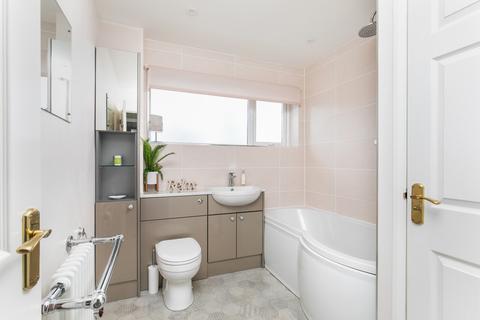 6 Chaucer Close, South Wonston, Winchester, SO21 3HQ