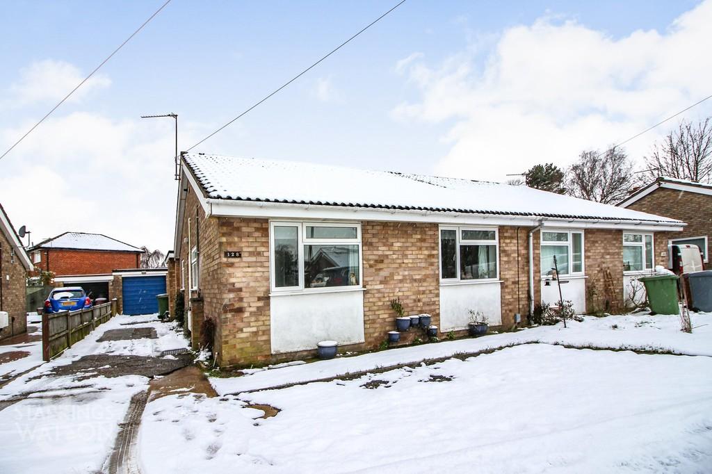 Proctor Road, Old Catton, Norwich 3 bed semidetached bungalow £230,000