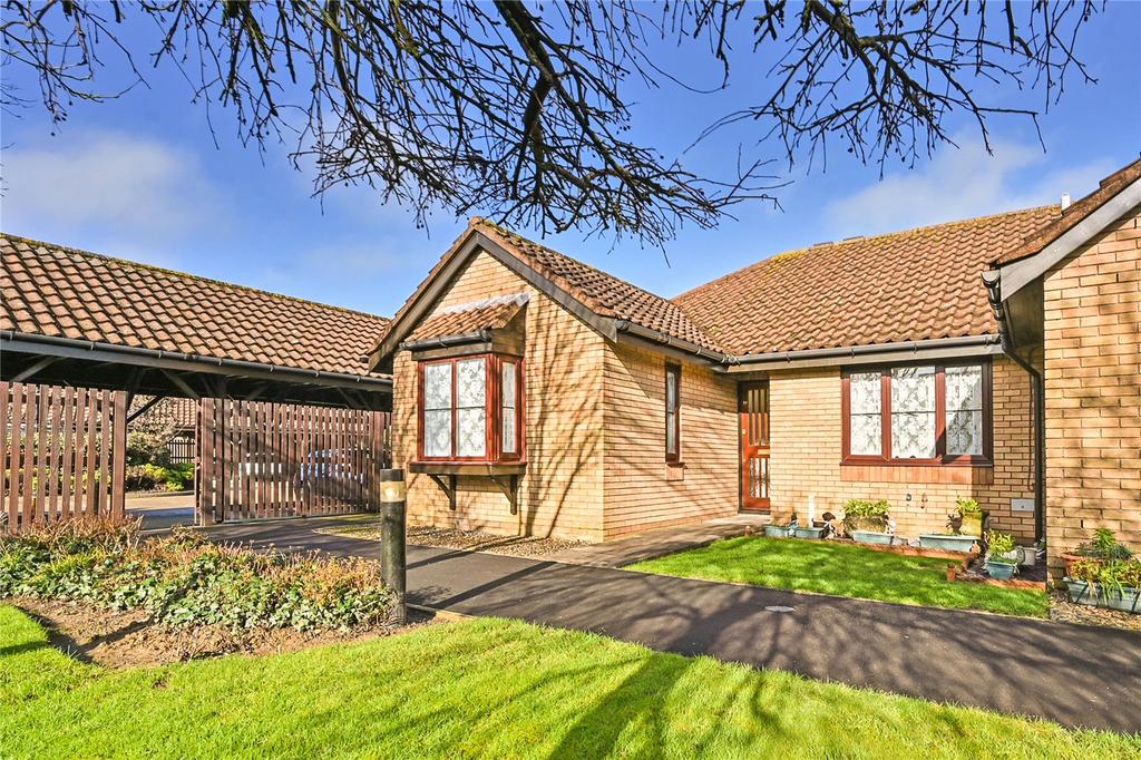 Meridian Court, Singleton, Ashford, Kent, TN23 2 bed bungalow for sale