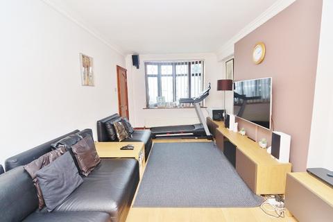 10 Elm Close, Romford, RM7 8HP