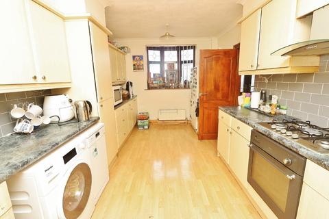 10 Elm Close, Romford, RM7 8HP