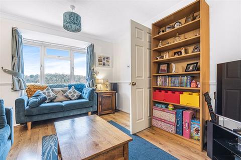 31 Wontford Road, Purley, CR8 4BE