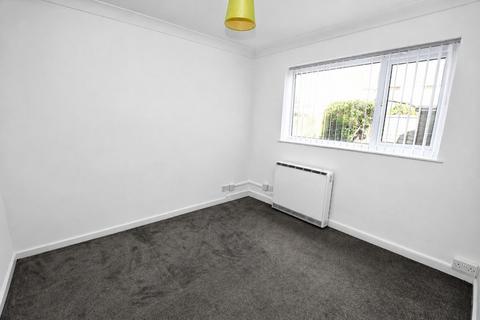 2 bedroom apartment to rent, 3 Milstead Close, Vinters Park