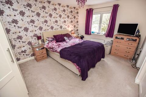 8 Dart Walk, Exeter, EX2 7QF