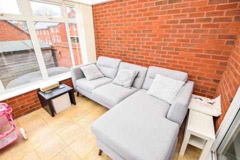 8 Dart Walk, Exeter, EX2 7QF