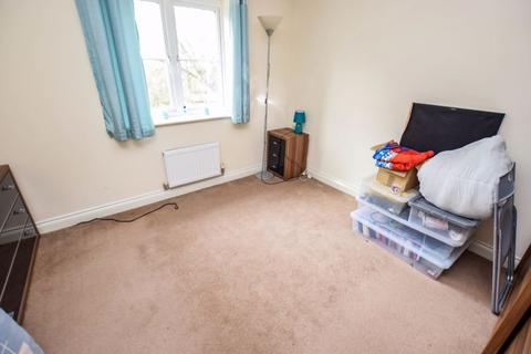 8 Dart Walk, Exeter, EX2 7QF