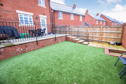 8 Dart Walk, Exeter, EX2 7QF