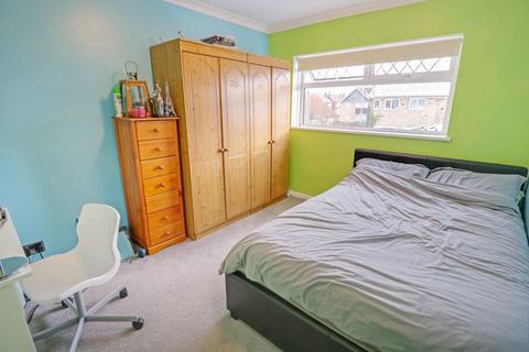 30 Corran Garth, Hull, HU4 7HE