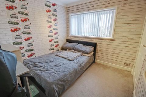 30 Corran Garth, Hull, HU4 7HE