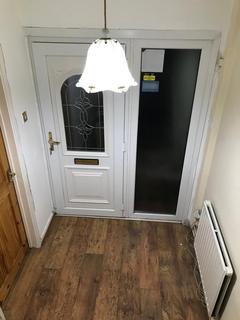 4 bedroom terraced house to rent, Brights Avenue, Rainham, Essex, RM13 9NW