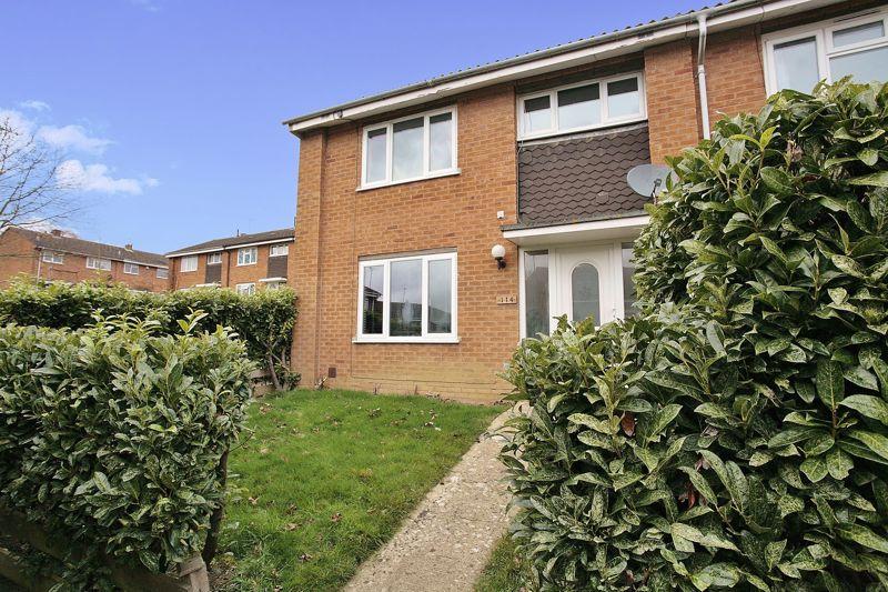 Woodfield, Banbury 2 bed terraced house £205,000