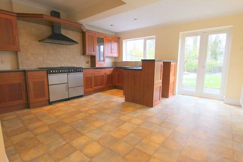 122 Daw End Lane, Rushall, Walsall, WS4 1JR