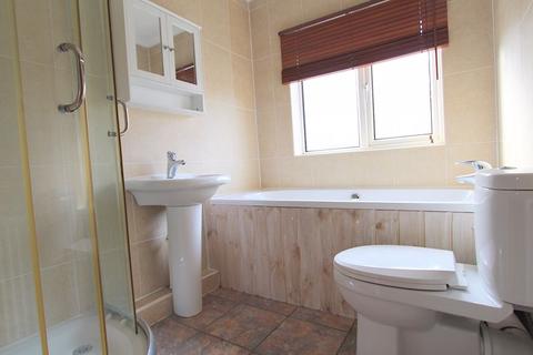 122 Daw End Lane, Rushall, Walsall, WS4 1JR