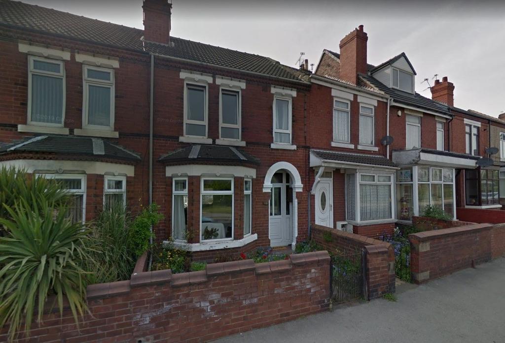 Edlington Lane, Warmsworth, Doncaster 2 bed terraced house £550 pcm