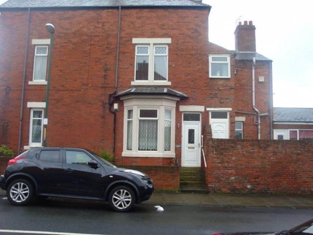 Readhead Avenue, South Shields 2 bed flat £425 pcm (£98 pw)