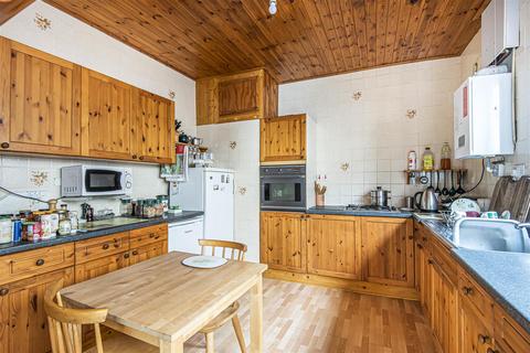 23 Preston Drive, Epsom, KT19 0AD