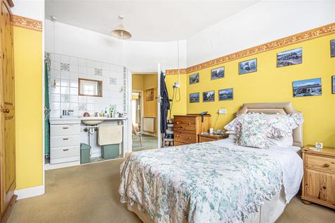 23 Preston Drive, Epsom, KT19 0AD
