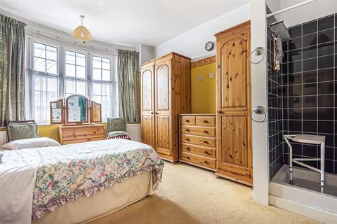 23 Preston Drive, Epsom, KT19 0AD