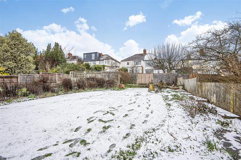 23 Preston Drive, Epsom, KT19 0AD