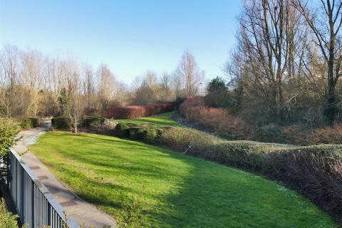 333 Dalgin Place, Campbell Park, Milton Keynes, MK9 4AS