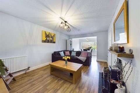 15 Orchard Rise, Tibberton, Gloucester, GL19 3AT