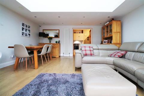 61 Ingleton Avenue, Welling, DA16 2JY