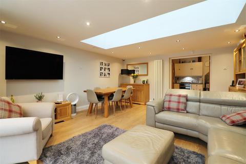 61 Ingleton Avenue, Welling, DA16 2JY