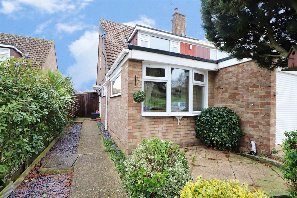 Taunton Close, Bexleyheath 3 bed semi-detached house - £450,000