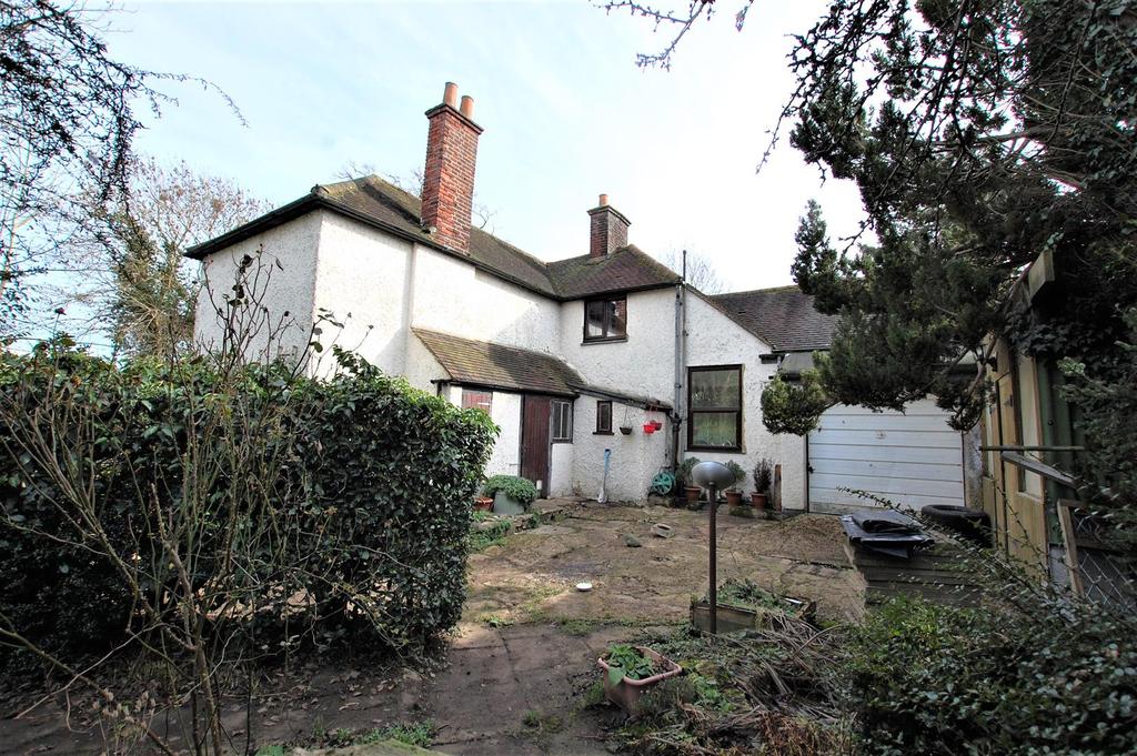 Old Rectory Drive, Hatfield 3 bed detached house £600,000