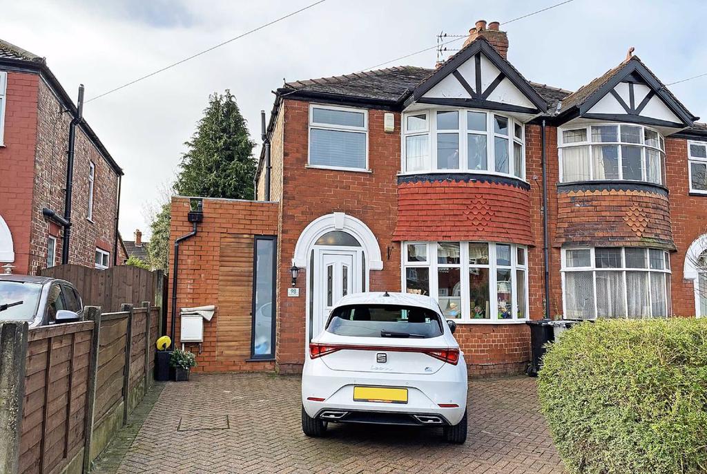 Greenway Road, Timperley, Cheshire 3 bed semidetached house £420,000