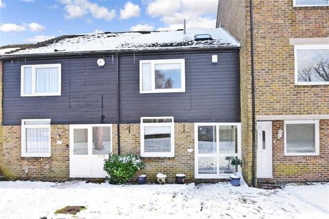 46 Bazes Shaw, New Ash Green, Longfield, DA3 8QX