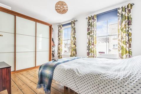 12 Wanless Road, London, SE24 0HW