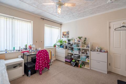 58 Comberton Road, Sheldon, Birmingham, B26 2TF