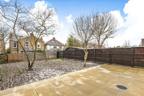 20 Cobham Road, Kingston Upon Thames, KT1 3AF