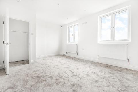 20 Cobham Road, Kingston Upon Thames, KT1 3AF