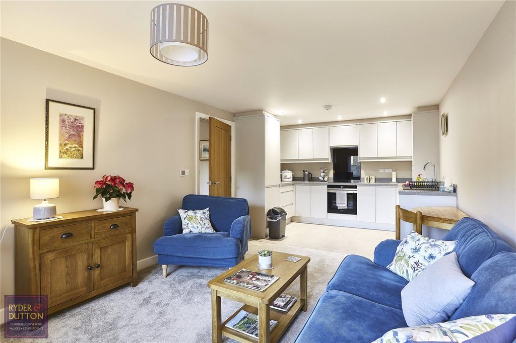 Living/Kitchen