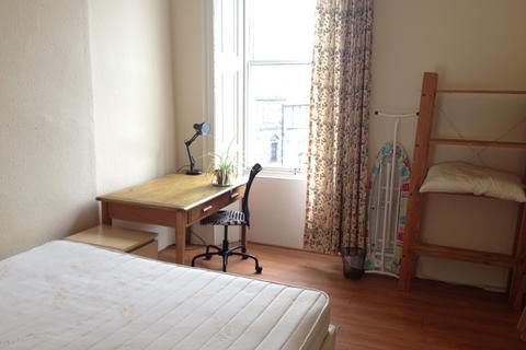 1 bedroom in a house share to rent, Newington Road, Newington, Edinburgh, EH9