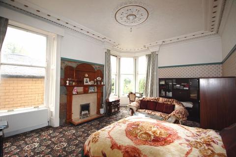 3 Bruce Road, Glasgow, G41 5EL
