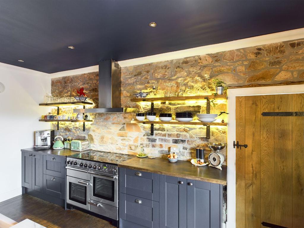 Kitchen (B)