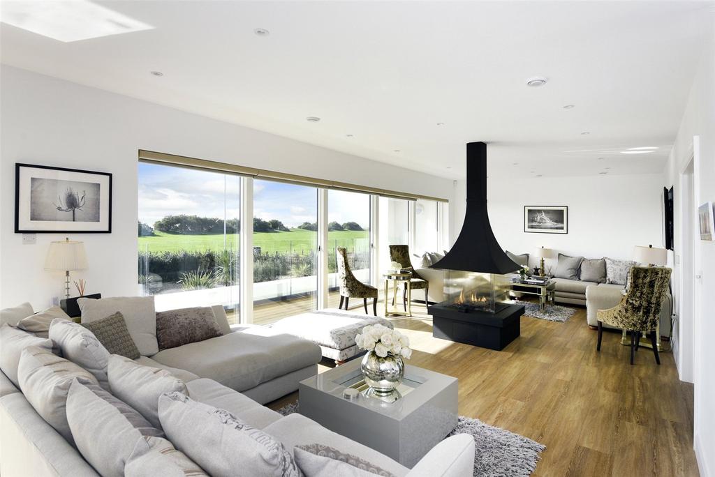 Marine Drive, GoringbySea... 6 bed detached house