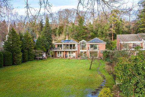 Willowbrae The Warren, Caversham, Reading, RG4 7TQ