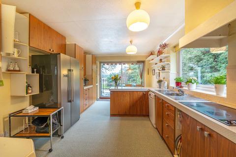 Willowbrae The Warren, Caversham, Reading, RG4 7TQ