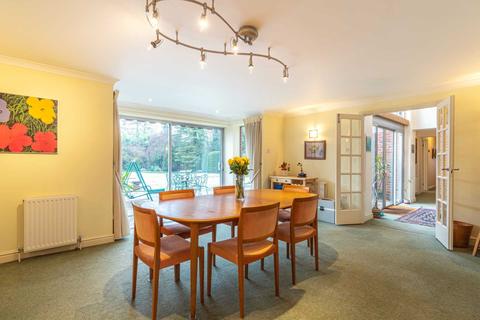 Willowbrae The Warren, Caversham, Reading, RG4 7TQ