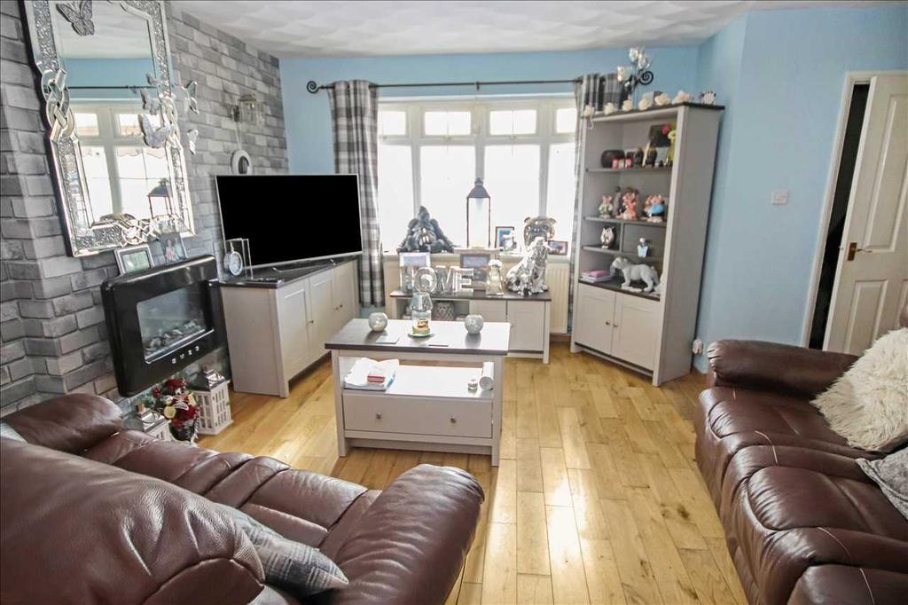 Lounge II