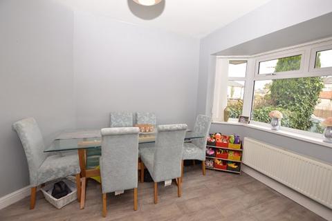 18 Beech Avenue, Lowton, Warrington, WA3 2BZ