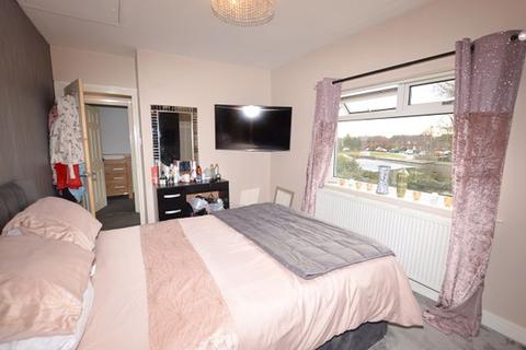 18 Beech Avenue, Lowton, Warrington, WA3 2BZ