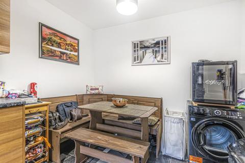 5 Glenrose Close, Slough, SL2 5LY