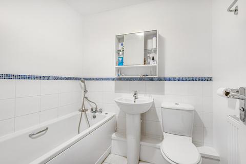 5 Glenrose Close, Slough, SL2 5LY