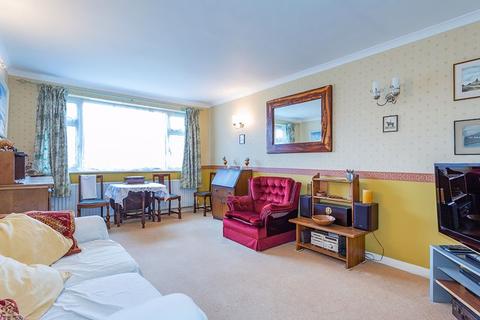 9 Rushey Close, New Malden, KT3 5BW